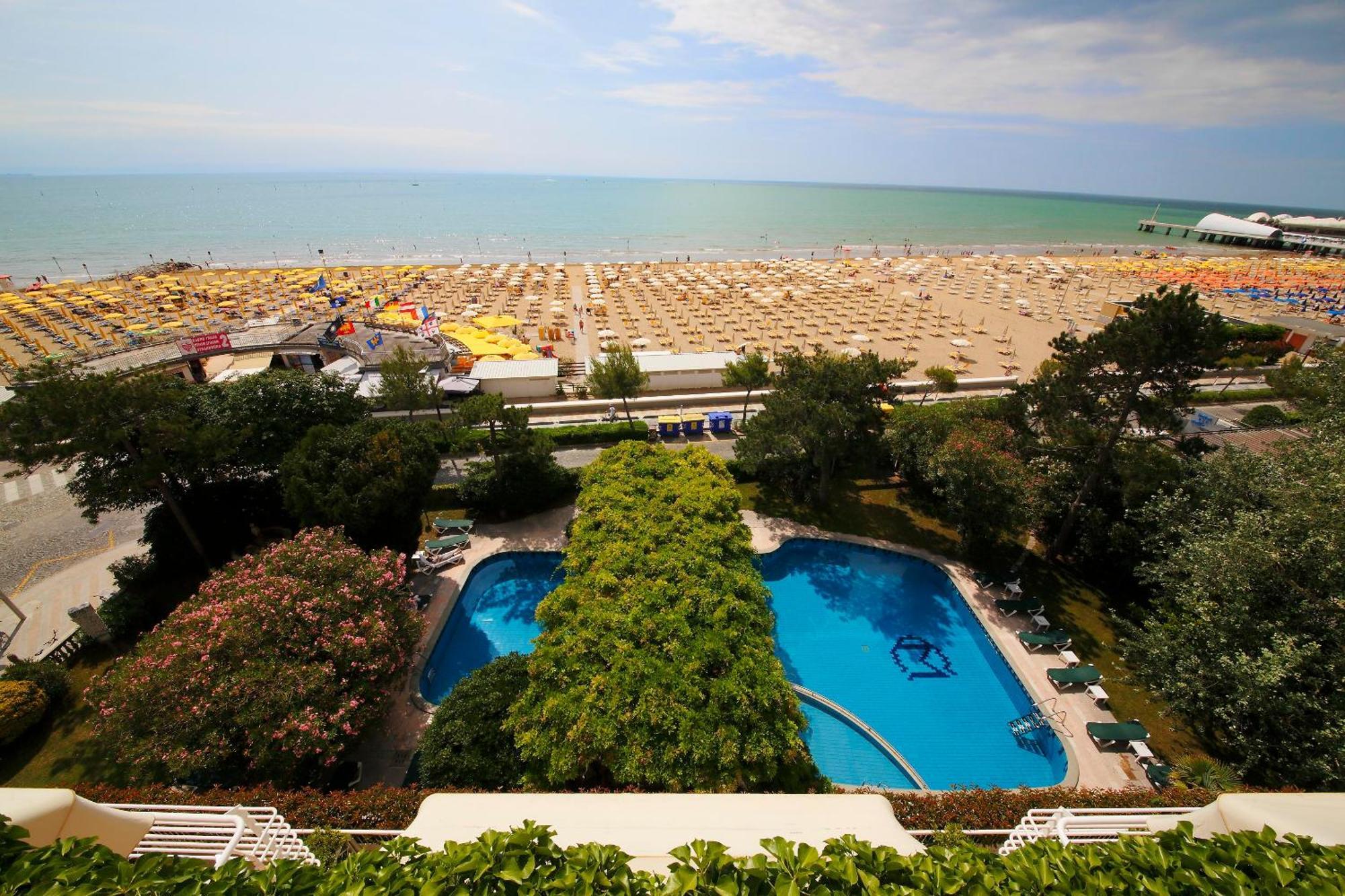 Grande Albergo Marin ลินญาโน ซับเบียโดโร ภายนอก รูปภาพ