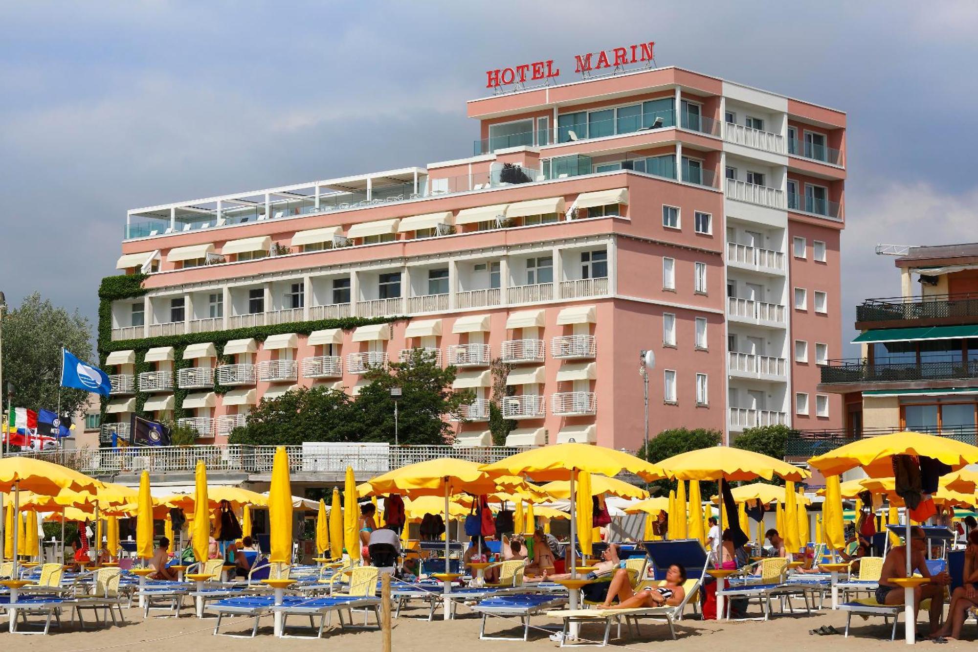 Grande Albergo Marin ลินญาโน ซับเบียโดโร ภายนอก รูปภาพ