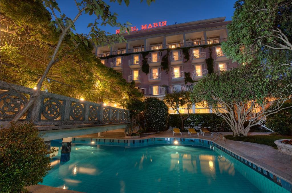 Grande Albergo Marin ลินญาโน ซับเบียโดโร ภายนอก รูปภาพ